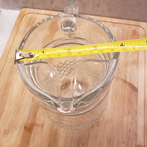 Vintage glass clear pitcher with design - Picture 8 of 8